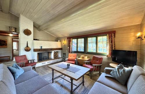 Geilo House | Briskebu, cosy cabin by ski slopes