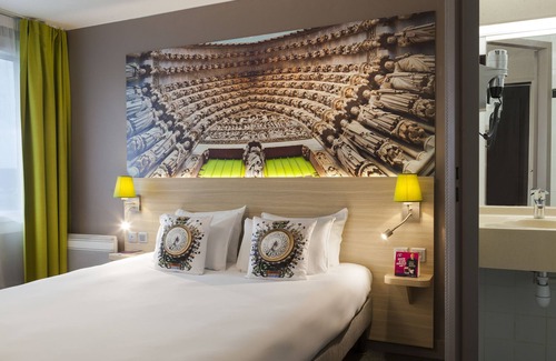 Longueau Hotel | Brit Hotel Confort Amiens