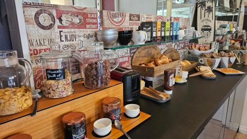 Lescar Hotel | Brit Hotel Essentiel Pau Lescar