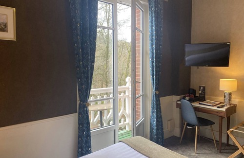 Bagnoles-de-l'Orne Hotel | BRIT HOTEL & SPA Le Roc au Chien