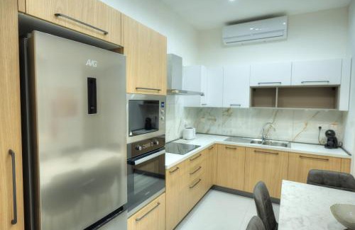 Floriana Apartment | Britannia Suites, 2bedrooms flat, city view JCAS1