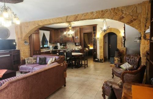 Panorama Apartment | British Wood 'n Stone House