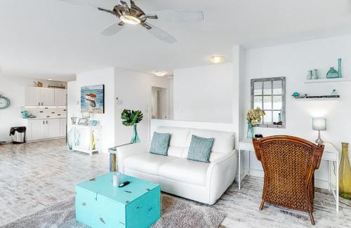 Christina Lake House | Brooks Lake House