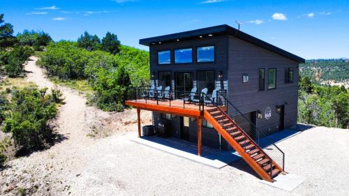 Mammoth Creek House | Bryce View Cabin - New Cabin With Amazing Views!