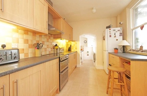 Skipton House | Brylie House, Large Central Family Home