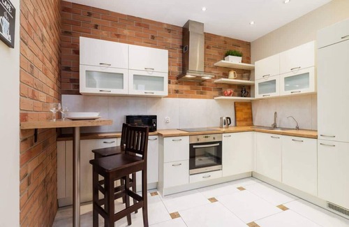 Kazimierz Apartment | Brzozowa 8 Krakow | Spacious Apartment for 6 People | Remote Work