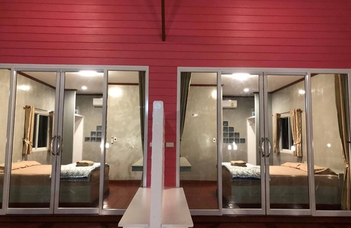 Pak Khlong Hotel | Bua Villa