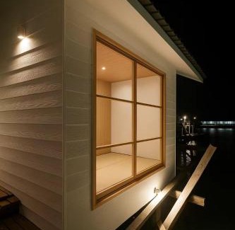 Sabah Hotel | Bubblefish Water Villa