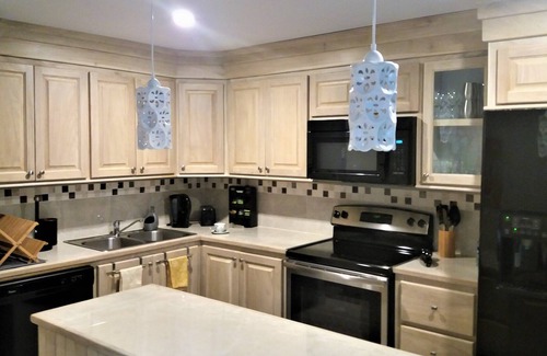 Buccoo Condo | Buccoo-B - Cozy Boutique condo located in the goat-racing village of Tobago!