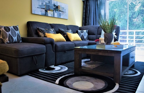 Buccoo Condo | Buccoo-B - Cozy Boutique condo located in the goat-racing village of Tobago!