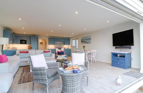 Pevensey House | Bucket and Spades- Right on the Beach