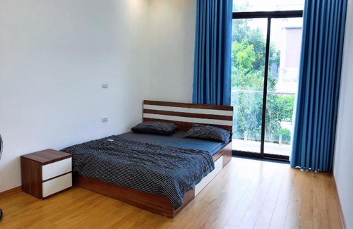 Soc Son Villa | Buckingham Palace Sóc Sơn - Venue Travel