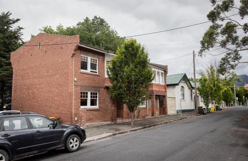 Battery Point Apartment | Buckley's Rest - 2 Bdrm Apartment in Battery Point