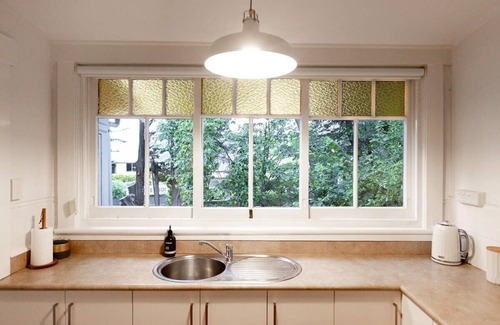 Battery Point Apartment | 'Buckley's Rest' on the doorstep of Battery Point