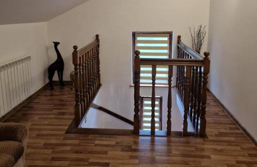 Sucevita Villa | Bucovina-MountainHouse-5BR-Fireplace-HotTub-WiFi