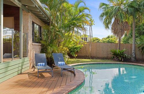 Buderim House | Buderim Rustic Retreat - Pool & Pet Friendly