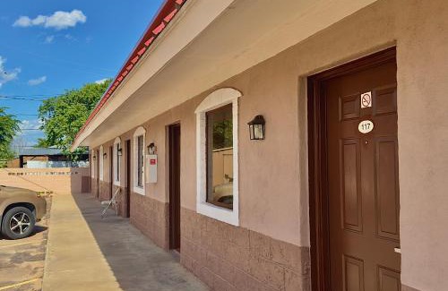 Post Hotel | Budget Inn