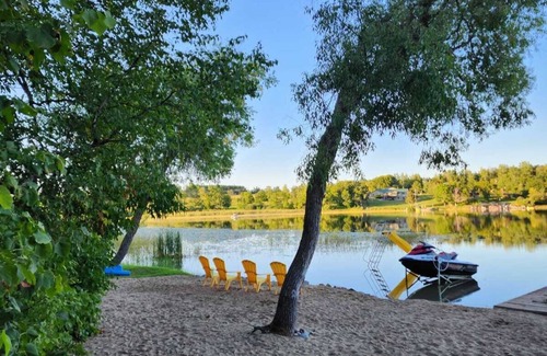 Richwood Cabin | Buffalo Lake Cabin I Private Beach l Detroit Lakes l Pet Friendly