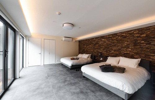 Tsuru Cabin | Building G/Tsuru Yamanashi