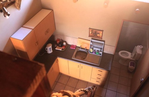 Hekpoort Cottage | Bulls Haven retreat. Interact with tame bulls