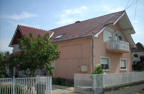 Lenti Bed & Breakfast | Bundics Vendégházak