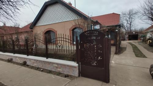 Berettyoujfalu Apartment | Bundik Vendégház