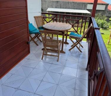 Basse-Terre House | Bungalow cosy près de Basse-Terre - 20 m² avec piscine