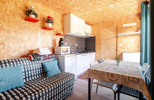 Ventosa House | Bungalow 'Quintinha Da Aldida' with Mountain View, Wi-Fi and Air Conditioning