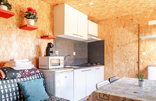 Ventosa House | Bungalow 'Quintinha Da Aldida' with Mountain View, Wi-Fi and Air Conditioning