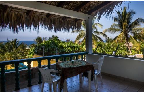Santa Maria House | Bungalows Oasis