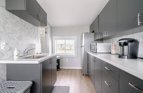 Leamington Cottage | Bunker by the Bay - Perfect Couples Getaway