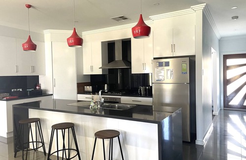 Port Hughes Hotel | Bunker View, Port Hughes