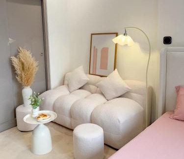 Gia Lam Apartment | Bunny Bliss-Service Apartment