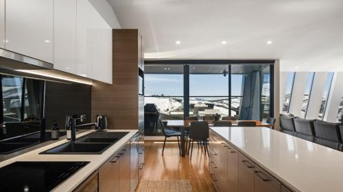 Hotham Heights Ski Chalet | Burramungee - 4 Bedroom Chalet