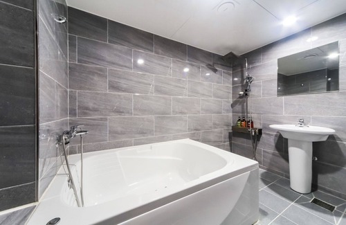 Sasang Hotel | Busan Sasang S