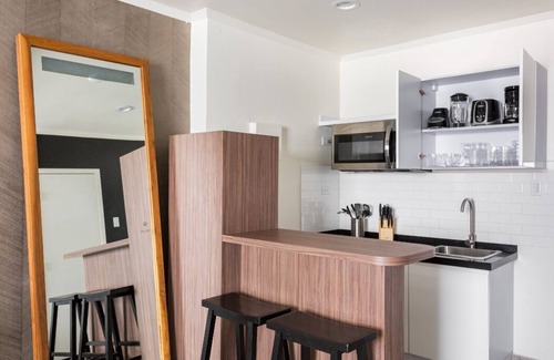 Bushiri Apartment | Bushiri's Long Life Building-Studio-Sleeps 4 #4