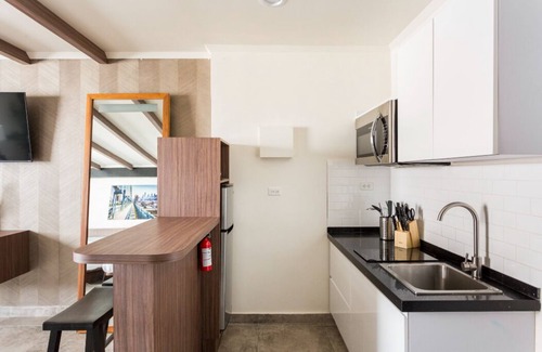 Bushiri Apartment | Bushiri's Long Life Building-Studio-Sleeps 4 #4