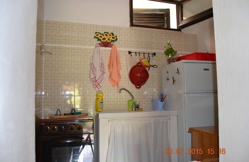 Maladroscia House | But Two-room apartment on the beach 20 meters from the sea IUN P5027.