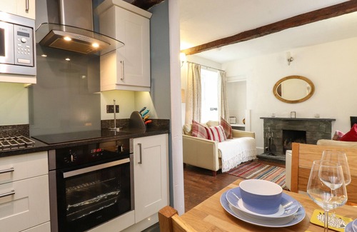 Troutbeck Cottage | BUTTERCUP COTTAGE, pet friendly, with open fire in Troutbeck