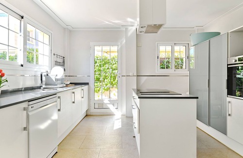 Aspe Villa | Butterfly Villa - 4 bedrooms with pool & private playground