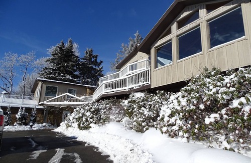 Champion House | Buy 2 Nights, get one free! March Special! Great Skiing at Seven Springs!