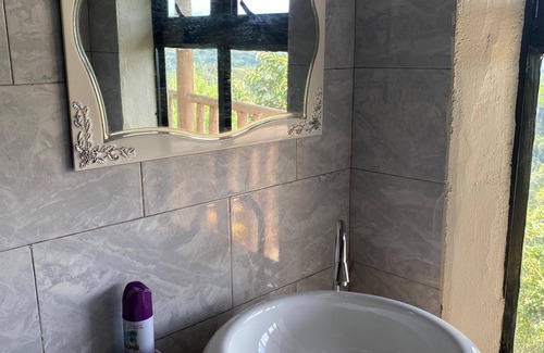 Bwindi Cabin | Bwindi Neckview Lodge