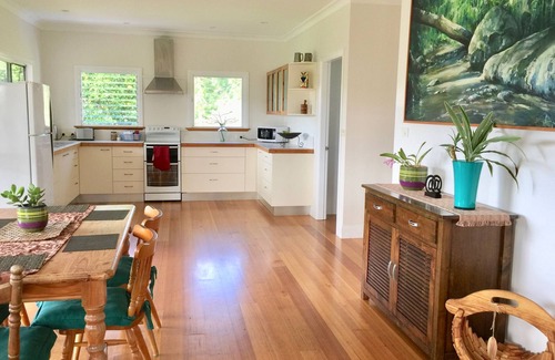 Federal Cottage | Byron Hinterland Farm Cottage on Cattle property