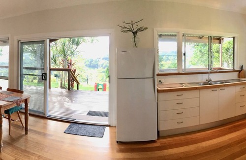 Federal Cottage | Byron Hinterland Farm Cottage on Cattle property