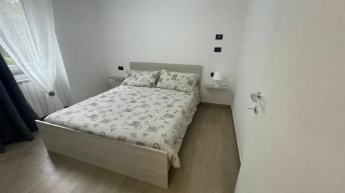 Costa Volpino Apartment | Cà de Qualì