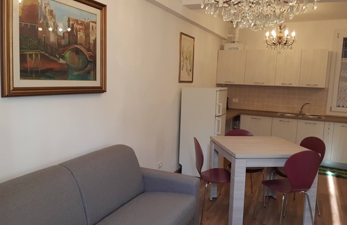 Cannaregio Apartment | Cà Valeria - A CLASSIC SUNNY 1ST FLOOR VENETIAN HOUSE IT027042C2LNNVIZAW