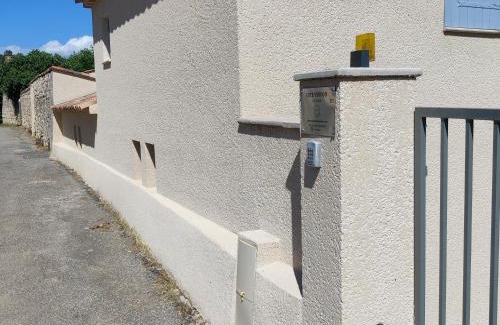 Quinson House | côté verdon 1