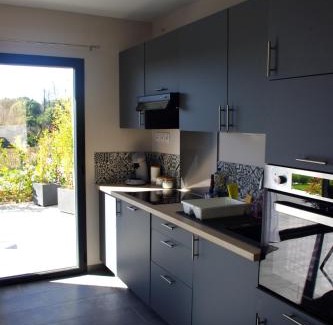 Taglio-Isolaccio Apartment | côte et mer - appartement haut standing dans villa avec piscine et vue mer