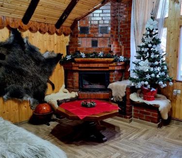 Rucar House | Căbănuța Cocoțată