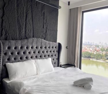 Tu Liem Apartment | Căn hộ 1 phòng ngủ, view hồ, máy chiếu, tivi lớn, đồ bếp đầy đủ, máy giặt sấy